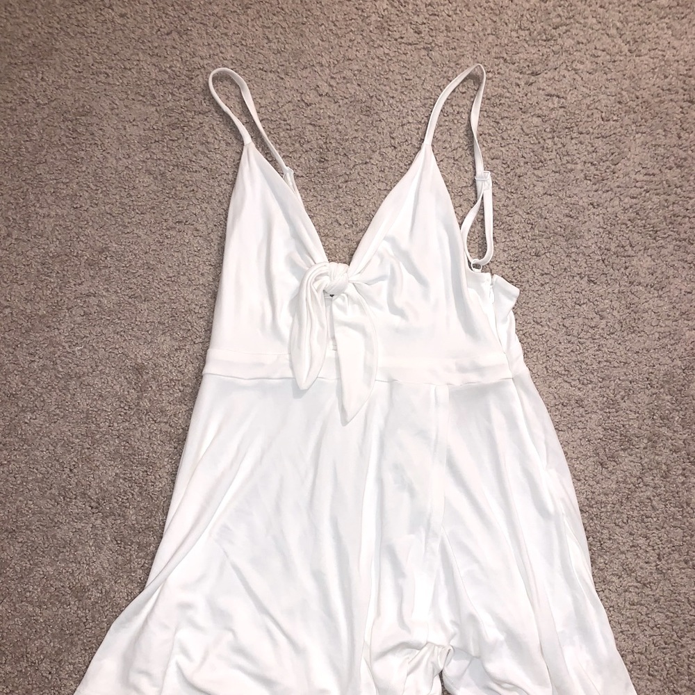 Cute urban outfitters white romper, never worn